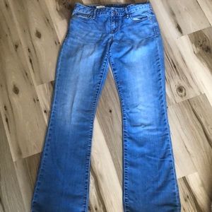 GAP PERFECT BOOT JEANS Size 27x32. Light blue. Waist to crotch 8 3/8”.